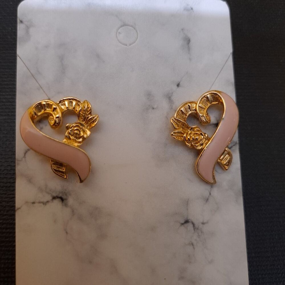 Breast Cancer Survivors earrings with Mask